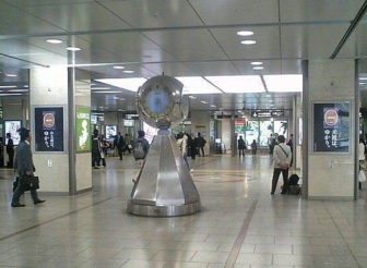 名古屋駅の銀の時計