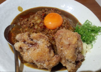 唐揚げ台湾カレー