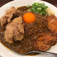チキンカツ&唐揚げ台湾カレー
