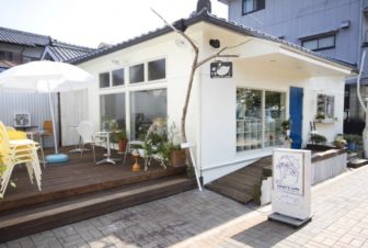 スワンズカフェの外観