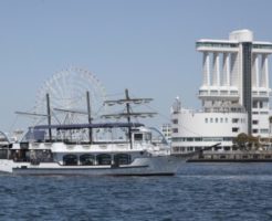 名古屋港ブルーボネットの水上バス