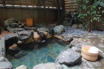 大月ホテル和風館の露天風呂付き和室02