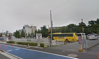 浜松城公園の駐車場の入口
