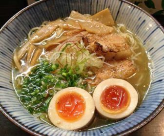 おすすめ03-塩ラーメン02-味玉