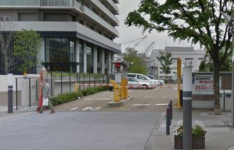 煉瓦倉庫駐車場01
