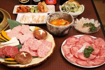 大平原のお肉などの料理