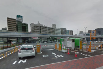 市営メリケンパーク駐車場の入口