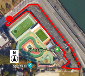 上から見た市民プール