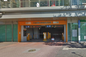市営桑名駅前駐車場の入口