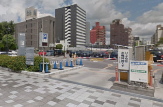 「りぶら」の駐車場入口