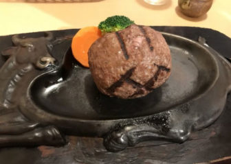 「さわやか」の「げんこつハンバーグ」01