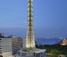 横浜マリンタワー