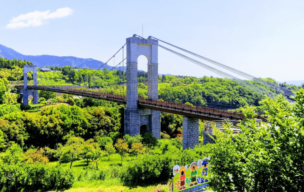 秦野戸川公園吊り橋