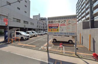 魚網パーキングの入口